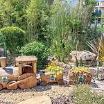 Palmier By Interhome סיס-פור-לה-פלאז'