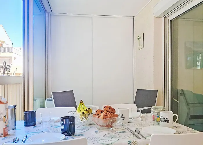 Daire Palmier By Interhome Six-Fours-les-Plages